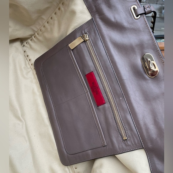 VALENTINO GARAVANI Rockstud Leather Bag - Picture 15 of 16